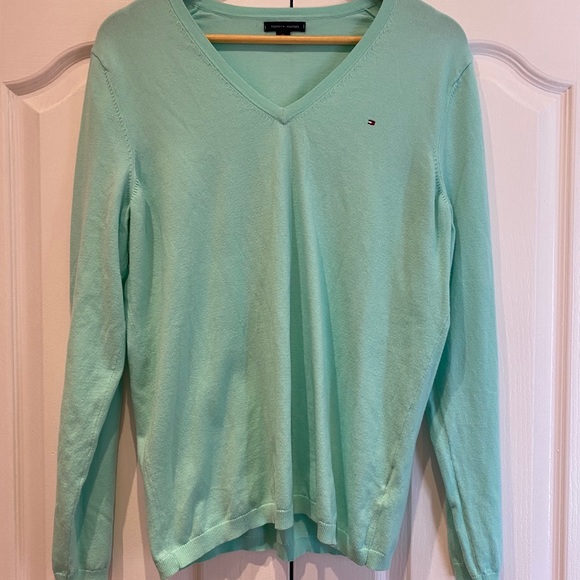 Tommy Hilfiger Classic V-Neck Sweater Size XL - Picture 1 of 6